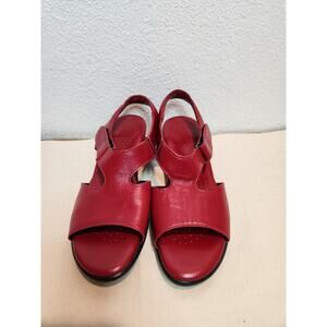 New SAS Tripad  Red Leather Sandals 7N Women‎ USA Cushioned NWOB walking shoes